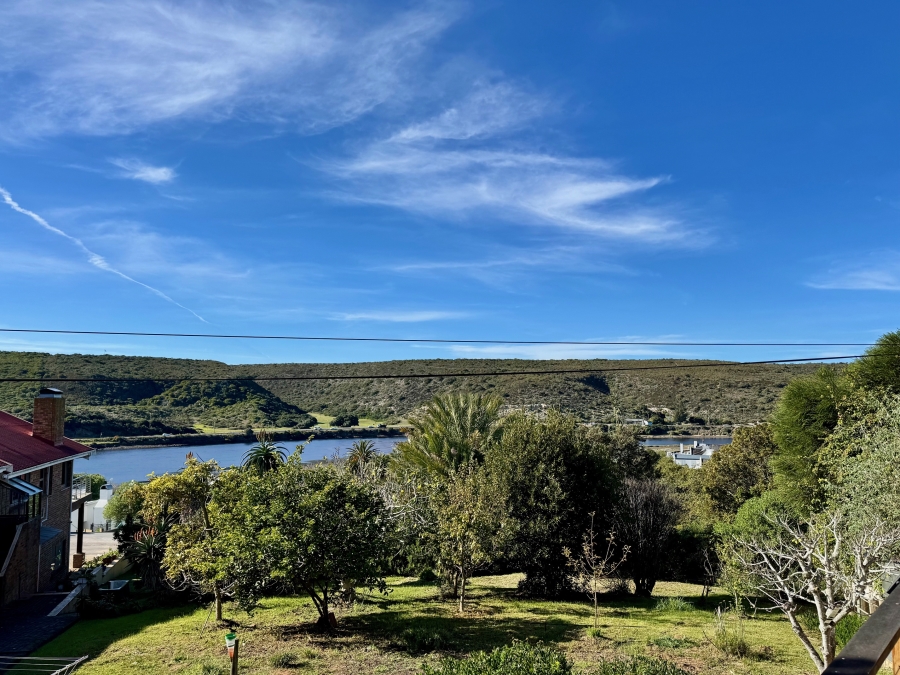 To Let 5 Bedroom Property for Rent in Stilbaai Wes Western Cape